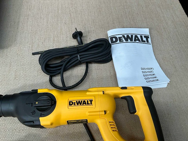 Dewalt d25203 boor-/breekhamer - afbeelding 3 van  4