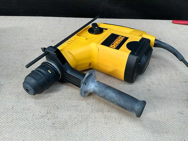 Dewalt d25404 boormachine - afbeelding 3 van  5