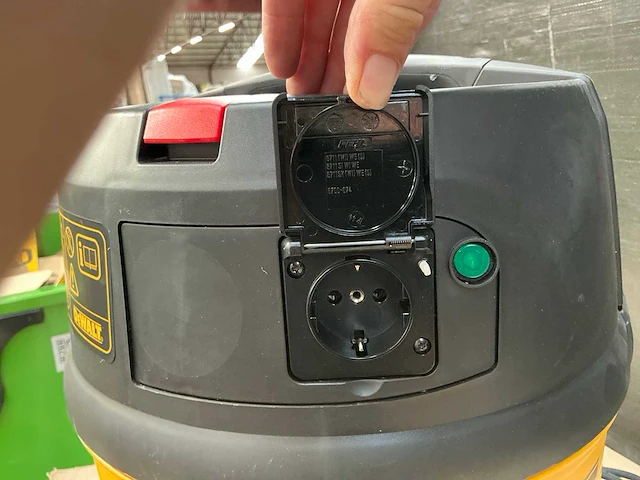 Dewalt d27902 industriële stofzuiger - afbeelding 3 van  7