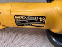 Dewalt d28132c haakse slijpmachine - afbeelding 1 van  5