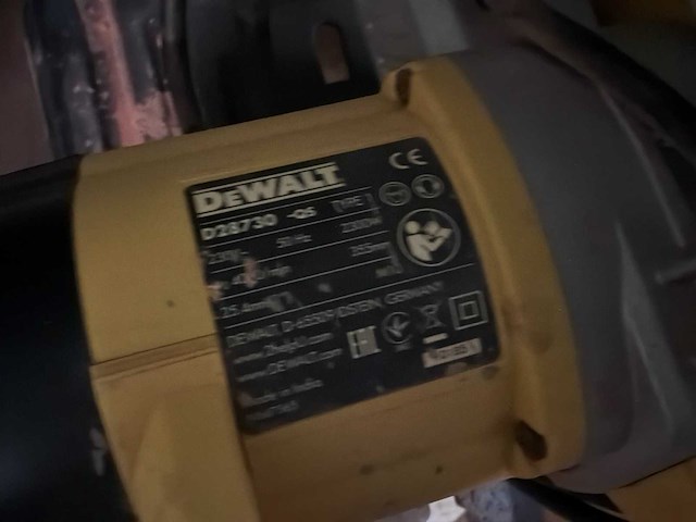 Dewalt d28730 afkortcirkelslijpmachine (2x) - afbeelding 3 van  3