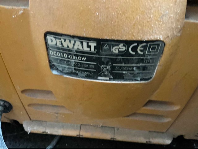 Dewalt dc 010 gb/qw werfradio - afbeelding 2 van  2