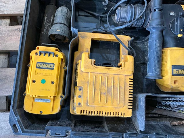 Dewalt dc234 boormachine - afbeelding 2 van  4