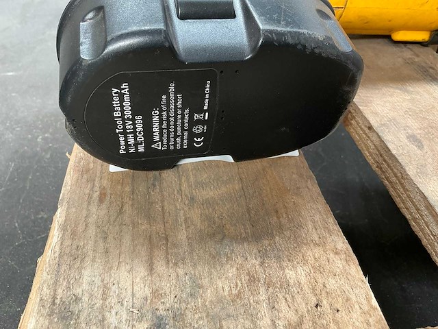 Dewalt dc385 reciprozaag - afbeelding 2 van  2