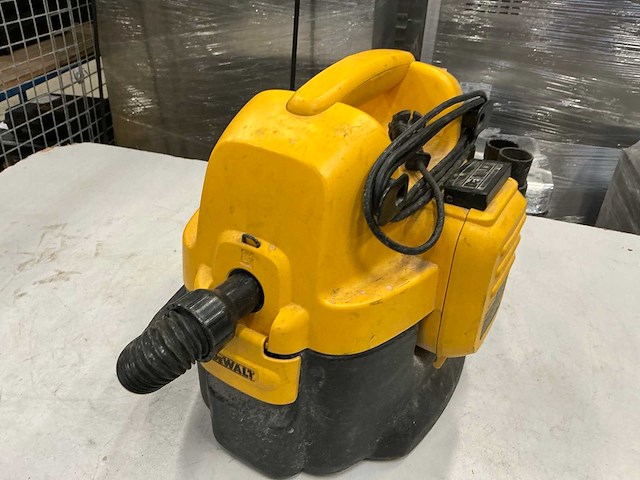 Dewalt dc500 qw stofzuiger - afbeelding 3 van  5