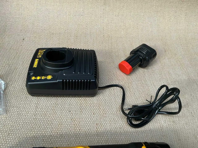 Dewalt dc600ka accu knikschroevendraaier - afbeelding 3 van  4