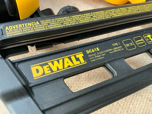 Dewalt dc618 tacker - afbeelding 7 van  7