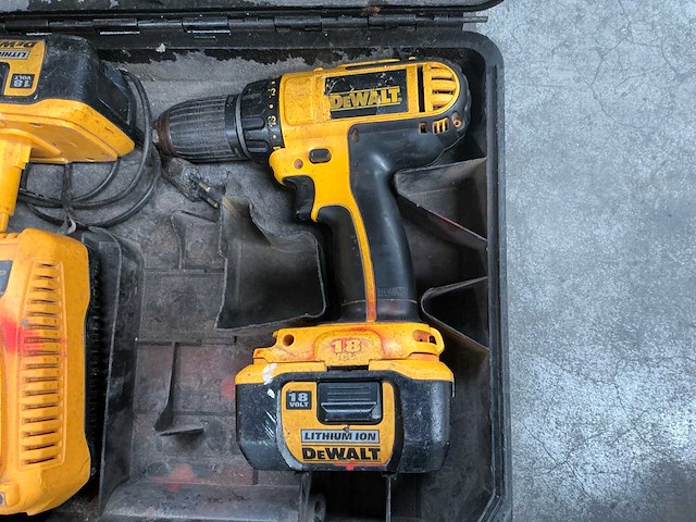 Dewalt dc722 boormachine - afbeelding 2 van  4