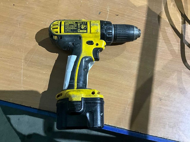 Dewalt dc743 boormachine - afbeelding 2 van  3