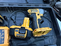 Dewalt dc827 accu schroefmachine - afbeelding 2 van  4
