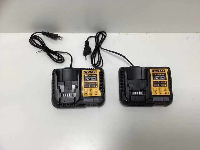 Dewalt dcb1104 12v / 18v xr acculader (2x) - afbeelding 5 van  5