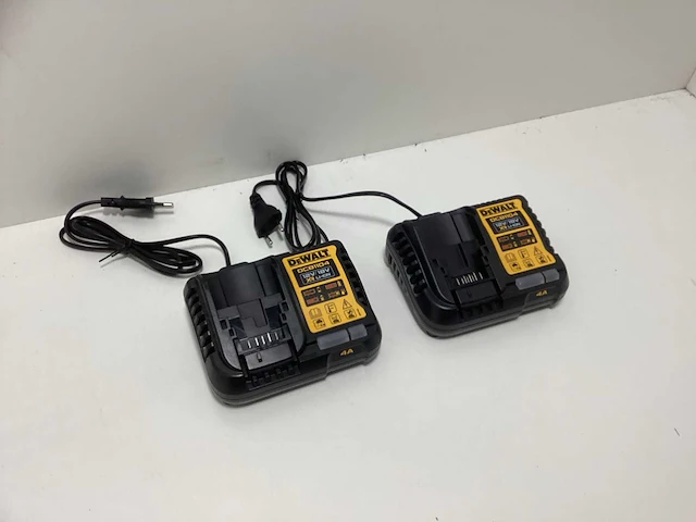 Dewalt dcb1104 12v / 18v xr acculader (2x) - afbeelding 4 van  5