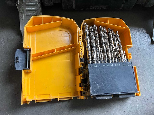 Dewalt dcd 985 schroefboormachine - afbeelding 4 van  5