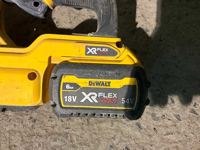 Dewalt dcd397 gipsblok zaagmachine - afbeelding 2 van  3