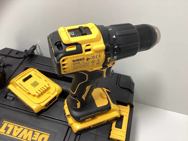 Dewalt dcd709d2t accu-slagboorschroevendraaier 18 v - afbeelding 5 van  9
