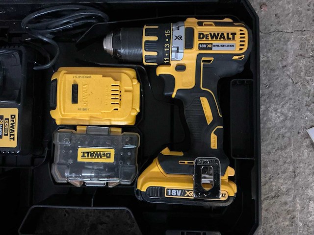 Dewalt dcd790 schroefboormachine - afbeelding 2 van  6