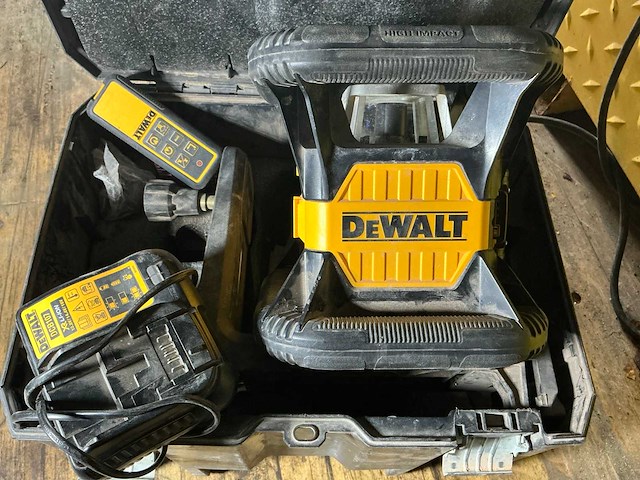 Dewalt dce079r accu bouwlaser - afbeelding 2 van  6