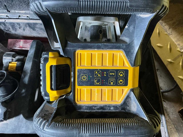Dewalt dce079r accu bouwlaser - afbeelding 3 van  6