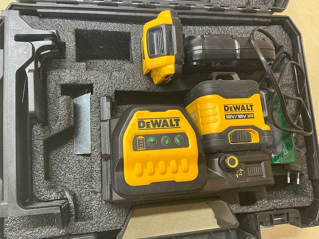 Dewalt dce089ng18 kruislaser - afbeelding 4 van  5