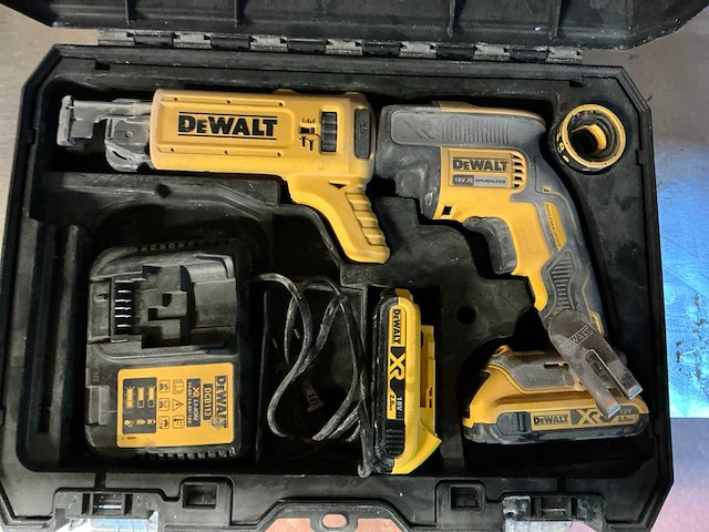 Dewalt dcf620 dcf6201 tacker - afbeelding 2 van  6