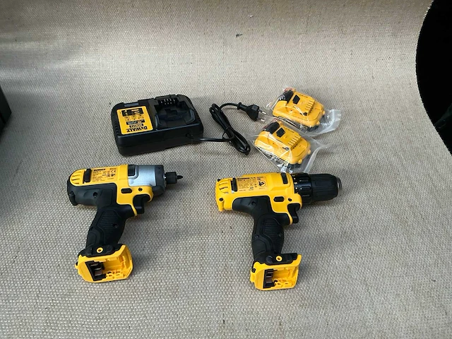 Dewalt dcf815 en dcd710 schroefboormachine-set - afbeelding 1 van  5