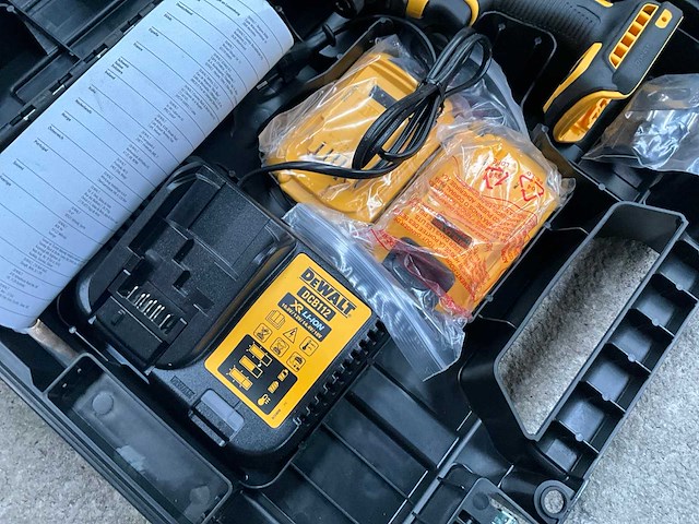 Dewalt dcf860 accu-slagmoersleutel - afbeelding 3 van  5