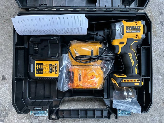 Dewalt dcf860 accu-slagmoersleutel - afbeelding 1 van  5