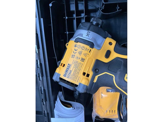 Dewalt dcf860 accu-slagmoersleutel - afbeelding 2 van  5
