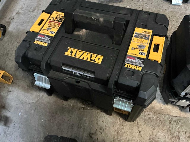 Dewalt dcg200 dubbele slijpmachine - afbeelding 7 van  7