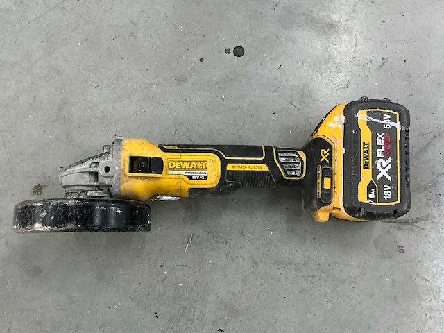 Dewalt dcg405 haakse slijpmachine - afbeelding 1 van  3