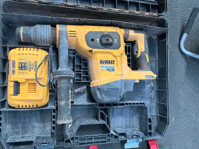 Dewalt dch481 klopboormachine - afbeelding 1 van  4