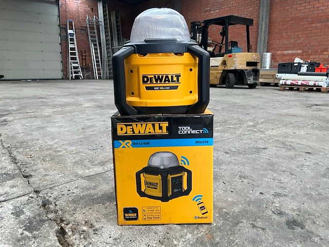 Dewalt dcl074 bouwlamp - afbeelding 1 van  4