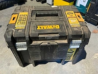 Dewalt dcn660 tacker - afbeelding 3 van  5