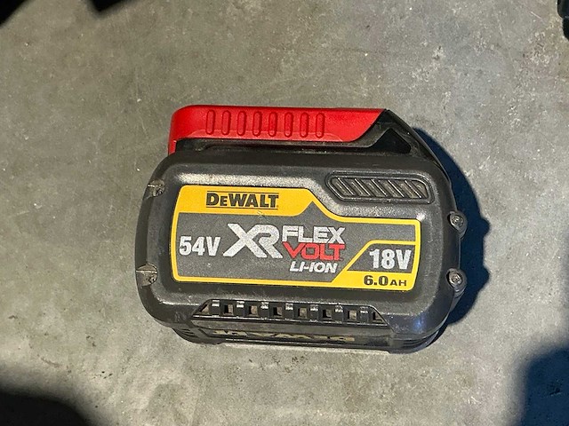 Dewalt dcn660 tacker - afbeelding 3 van  5