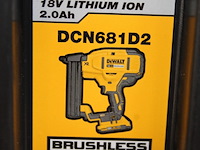 Dewalt dcn681d2-qw nietmachine - afbeelding 2 van  4