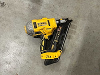 Dewalt dcn692 pneumatische tacker