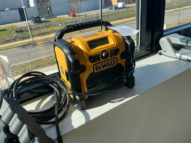 Dewalt dcr020 werfradio - afbeelding 1 van  3