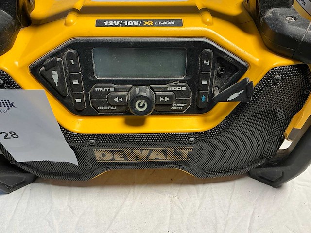 Dewalt dcr029 accu werfradio met xr flex accu - afbeelding 2 van  8