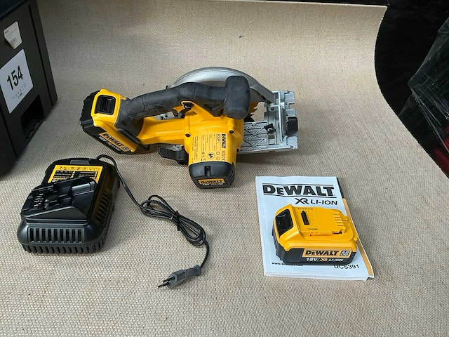 Dewalt dcs391 accu afkortzaag - afbeelding 1 van  5