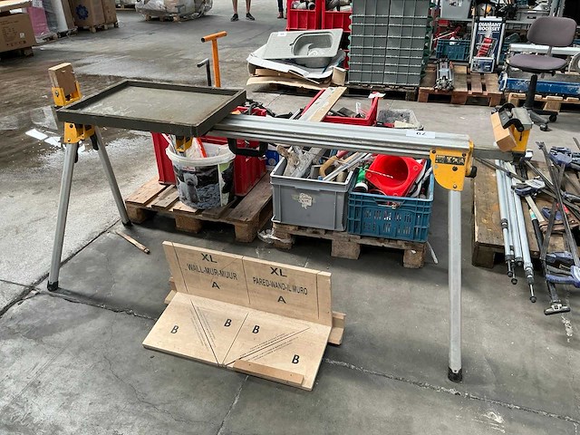 Dewalt de7023 type 3 onderstel voor cirkelzaagmachine - afbeelding 1 van  5