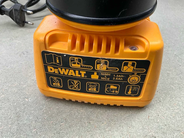 Dewalt dewalt dc608 tacker - afbeelding 7 van  8