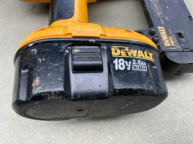 Dewalt dewalt dc608 tacker - afbeelding 4 van  8