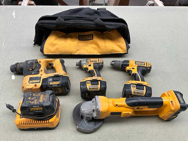 Dewalt divers accugereedschap (4x) - afbeelding 1 van  21