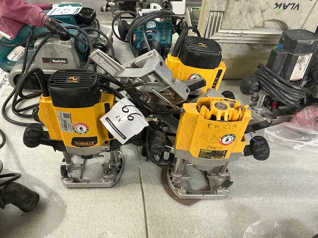 Dewalt diverse bovenfrezen (3x) - afbeelding 1 van  3