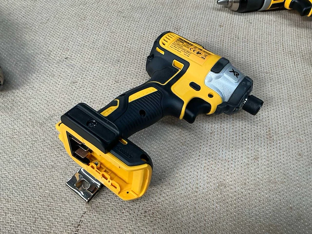 Dewalt diverse schroefboormachine (3x) - afbeelding 8 van  10