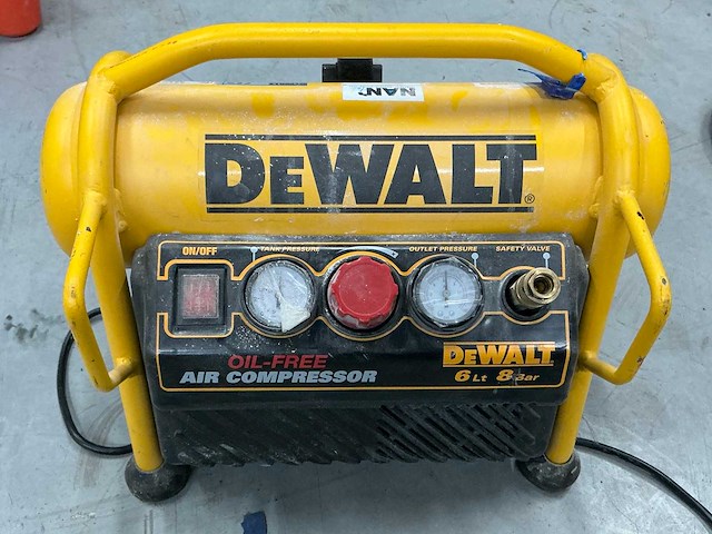 Dewalt dpc6mrc-qs luchtcompressor - afbeelding 1 van  3