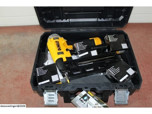 Dewalt dpn1664pp-tstak afwerktacker + brads - afbeelding 3 van  3