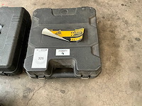 Dewalt dpn9033sm blindklinknagelmachine - afbeelding 2 van  2