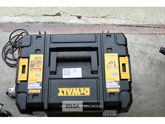 Dewalt drilboor in koffer - afbeelding 3 van  3