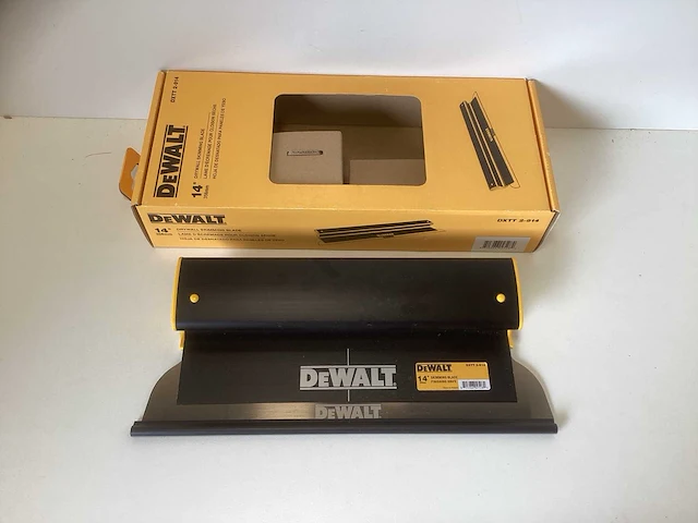 Dewalt drywall spachtelmes 14” / 356mm - afbeelding 1 van  7